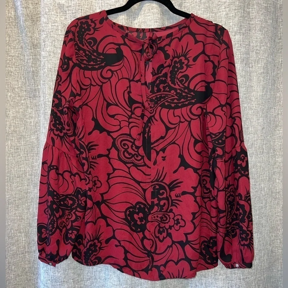 Women's Ann Taylor Loft Top Medium - Picture 3 of 7